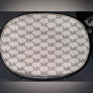Michael Kors Cross body